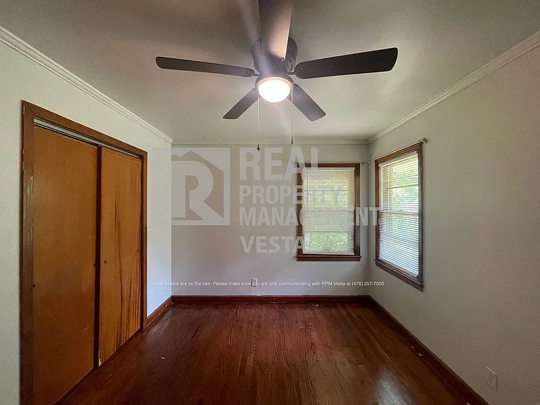 2670 Pierce Dr N — Photo 12