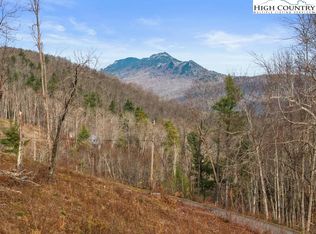 Crestwood Cir, Newland, NC 28657