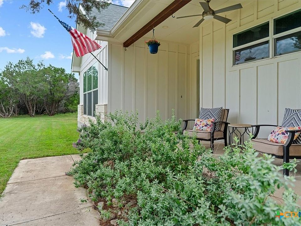 1st image of 1 Agarita Cir