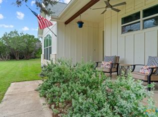 1 Agarita Cir, Wimberley, TX 78676