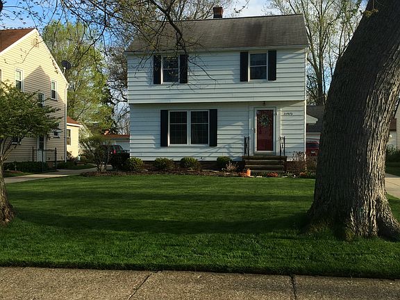 2nd image of 21973 Cromwell Ave