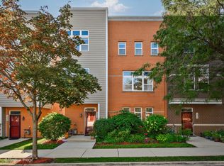 1922 N Lotus Ave, Chicago, IL