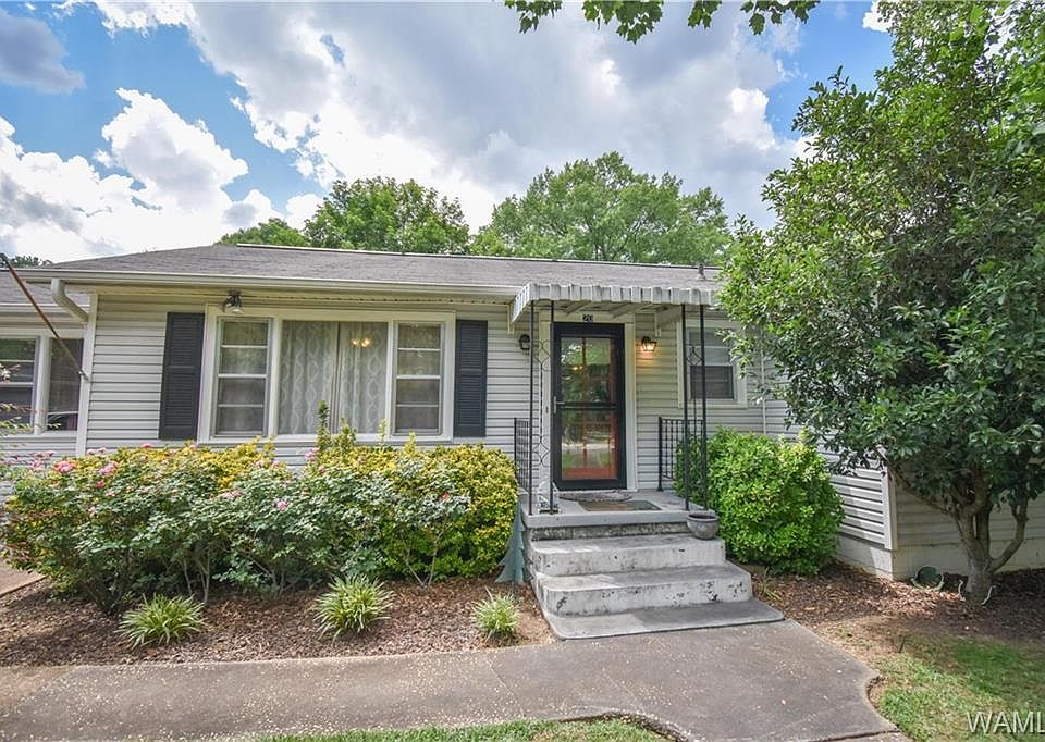 1st image of 20 Brookhaven Dr