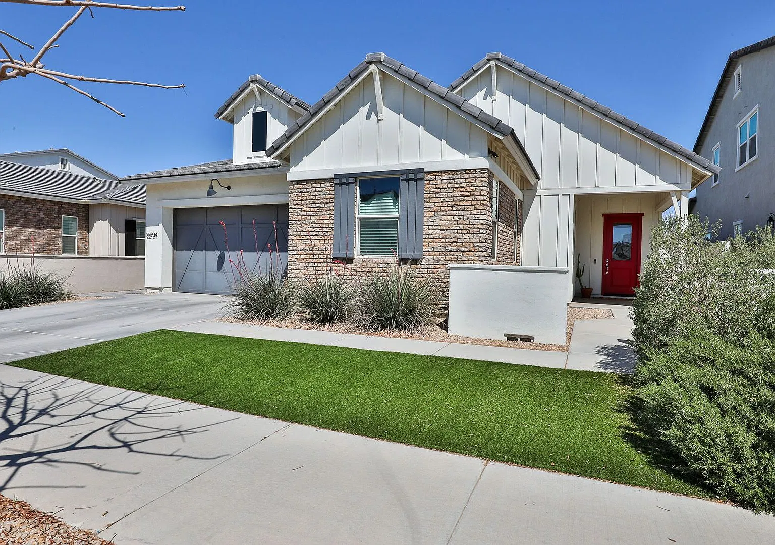Beautifully Upgraded Queen Creek Home in Meridian | 3 Bedrooms, Spacious Backyard & Resort-Style ... — Photo 3