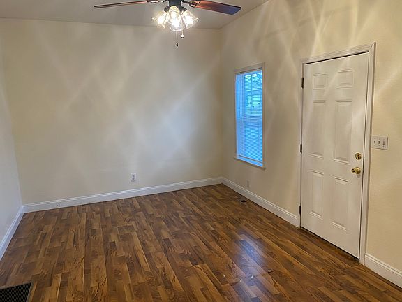 3rd image of 401 S Mill St #1