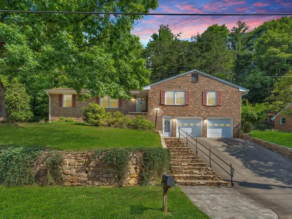 3412 Canter Cir, Roanoke, VA 24018