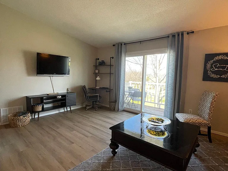 907 Huckleberry Heights Dr #907 — Photo 8