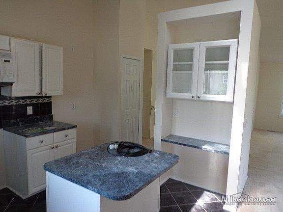 5th image of 2899 Horseshoe Ct