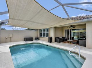 8406 Karina Ct, Naples, FL 34114
