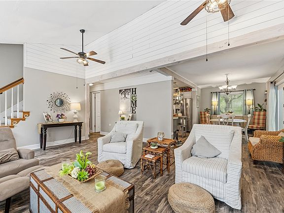 5th image of 1412 Forest Ln