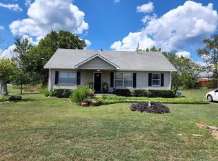 705 1st St, Talihina, OK 74571