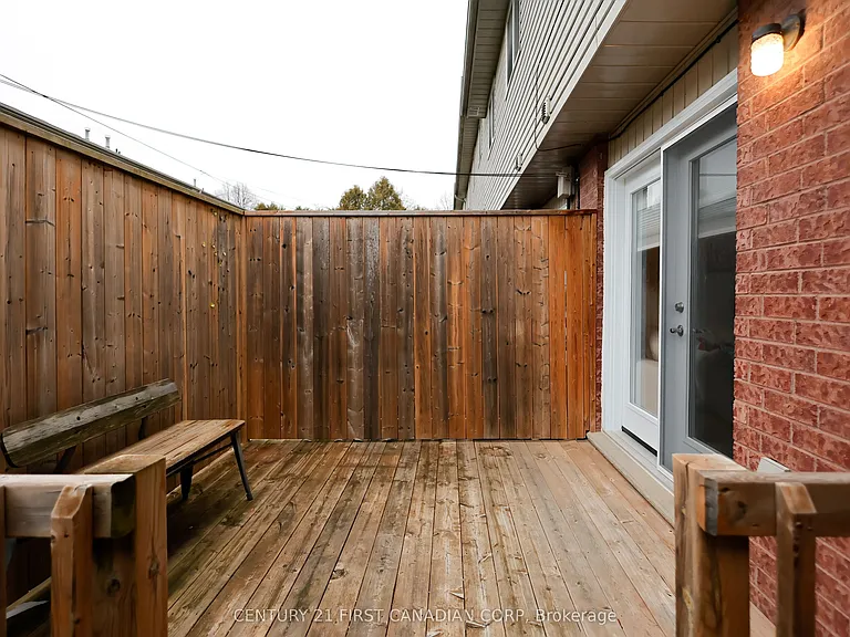 70 Chapman Ct #70 — Photo 22