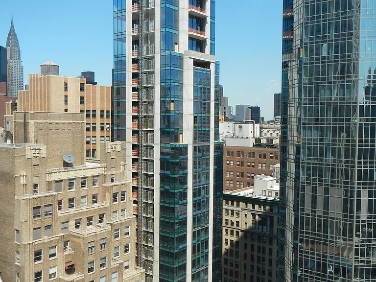 325 5th Ave #30D — Photo 8
