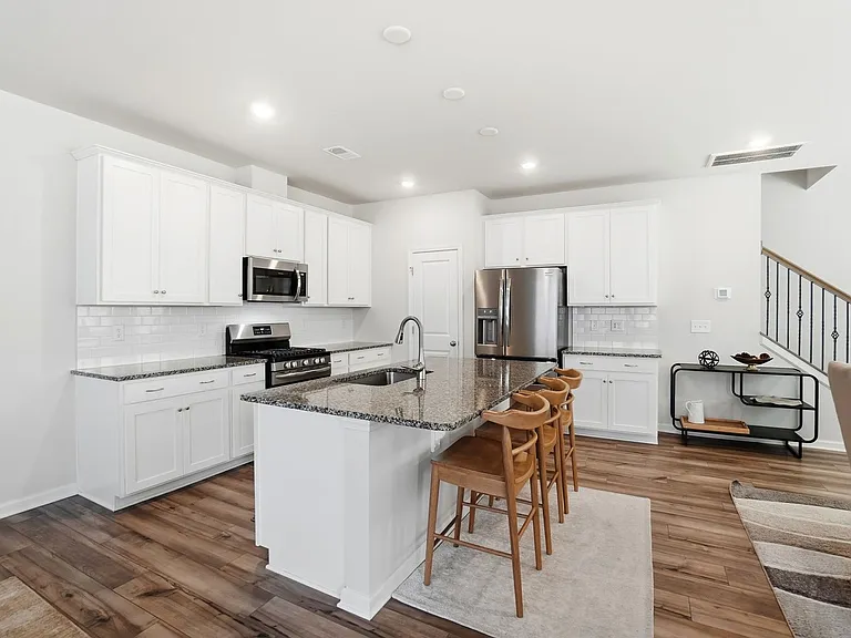 15764 Country House St — Photo 12