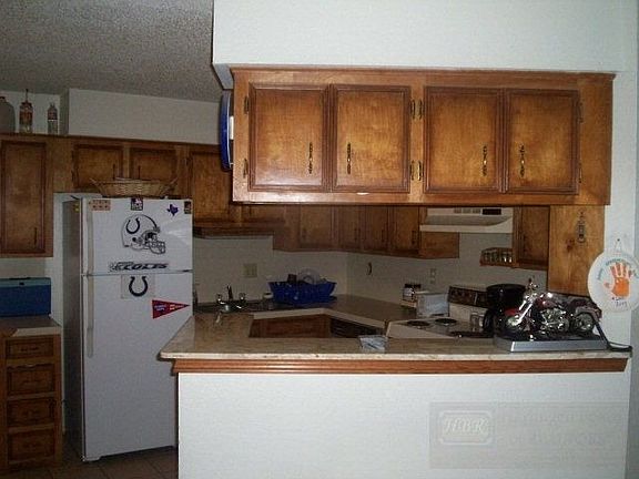4th image of 23919 Ellie Ln #23919