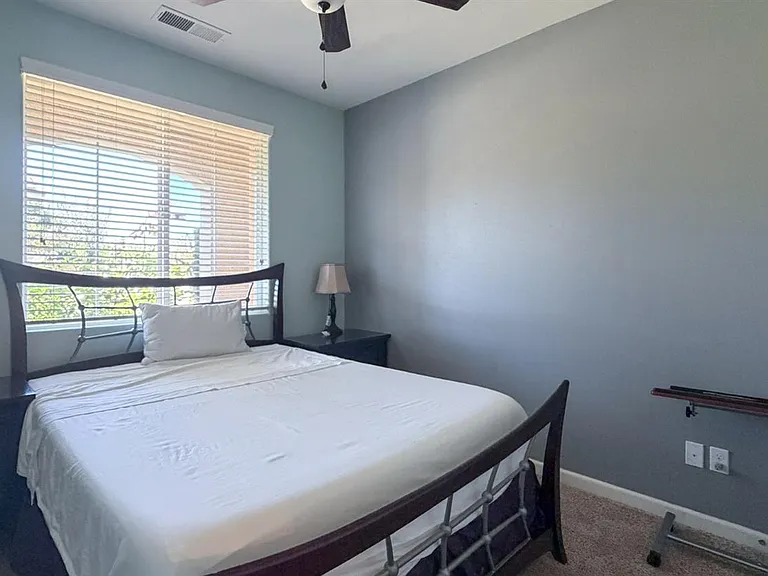 3060 Morris Ave — Photo 31