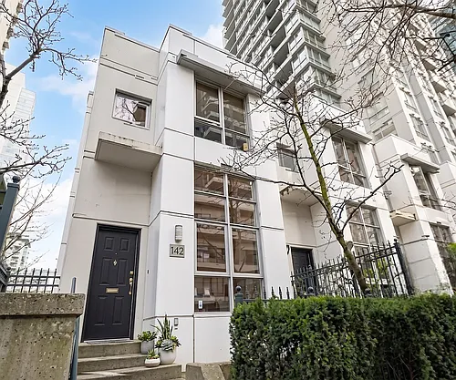 1425 Alberni St Photo 1
