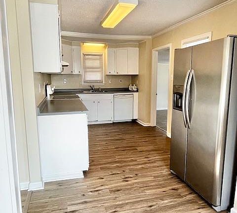 4th image of 3602 Belmede Dr