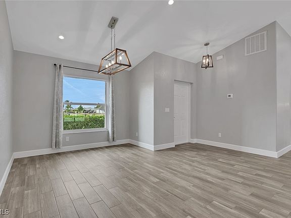 5th image of 2115 SW 1st Ave