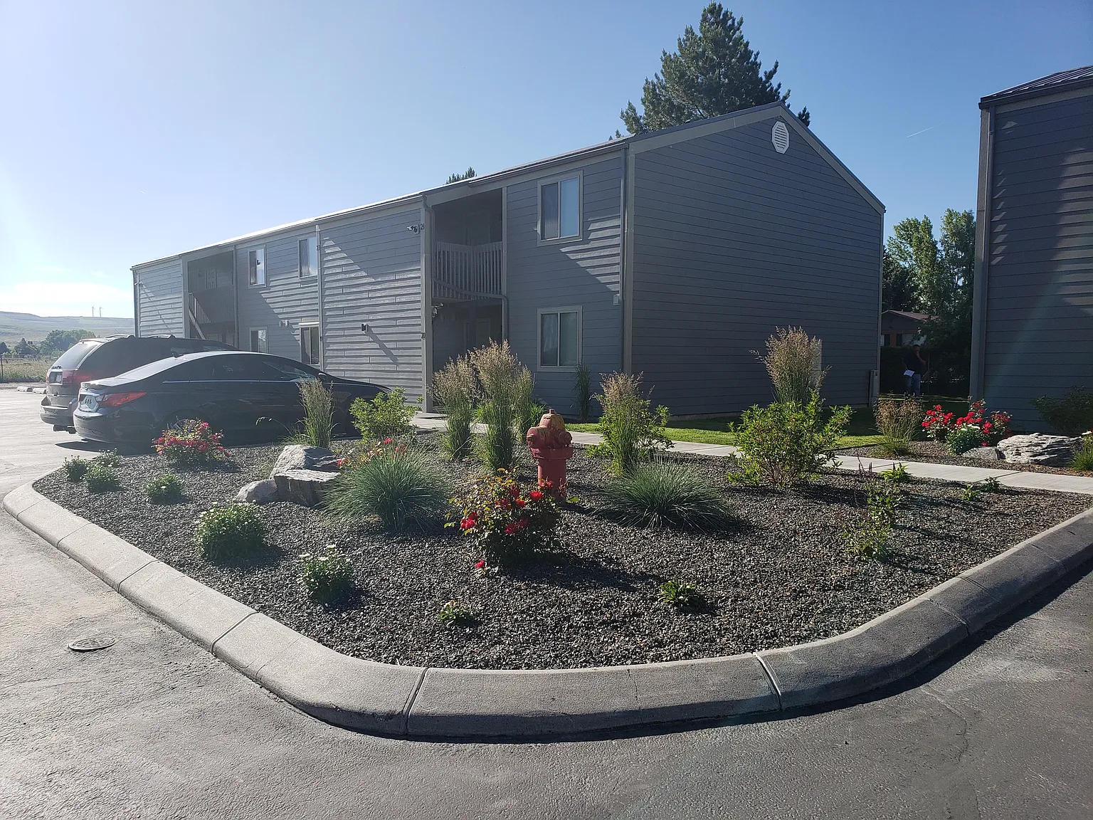 Peterson Park Apartments — Photo 3