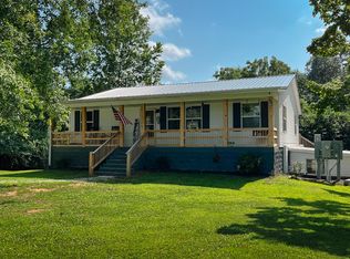 1353 Roscoe Veazey Rd, Manitou, KY 42436