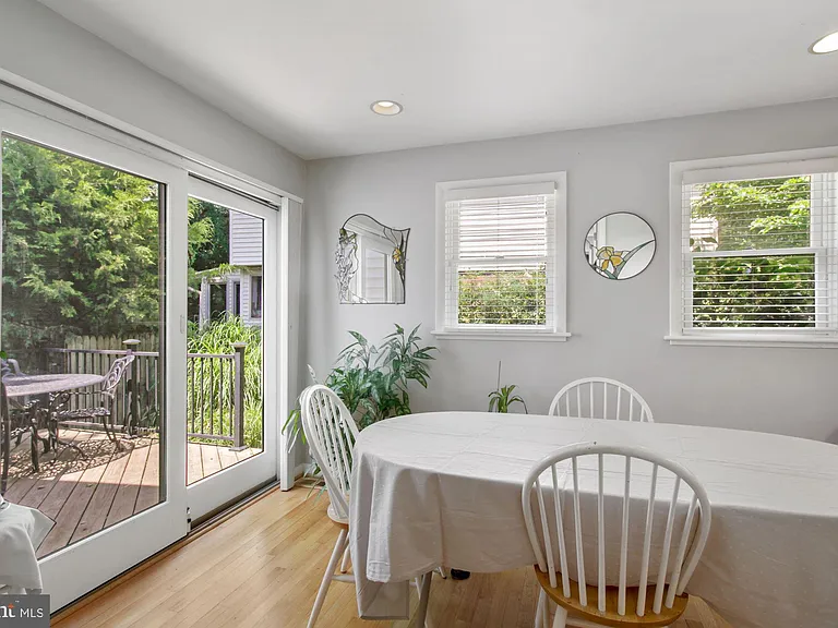 9504 Wadsworth Dr — Photo 15