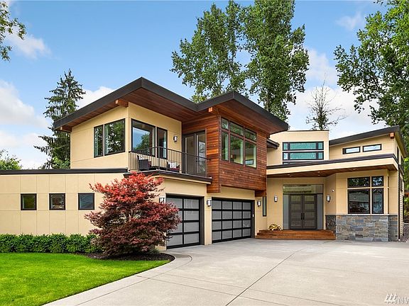 2nd image of 8035 NE 25th St