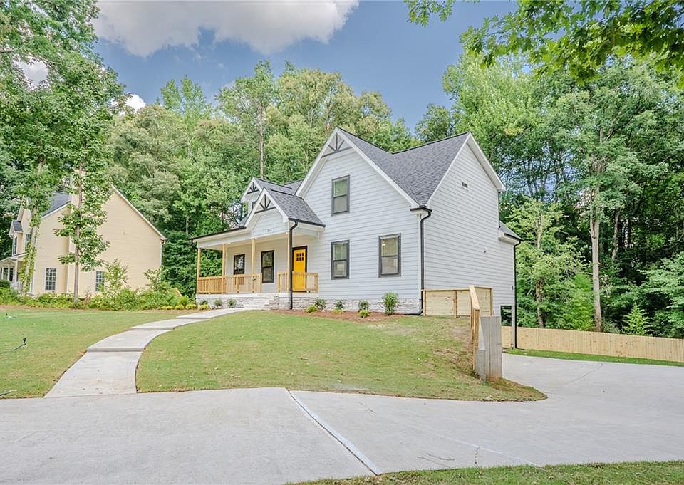 1st image of 160 Rosewood Cir