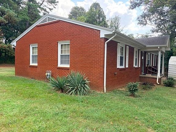 3rd image of 610 Mockingbird Ave