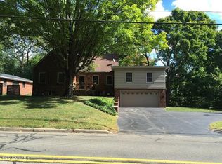 2625 Lakeview Ave, Saint Joseph, MI 49085
