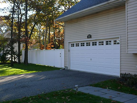 3rd image of 32 Euclid Ave