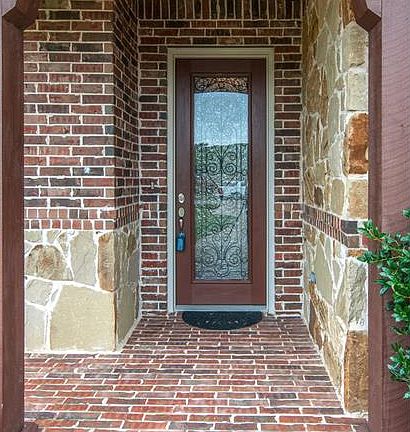 3rd image of 905 Norma Ln