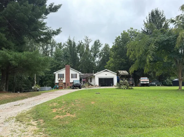 10087 W 300 S, Medora, IN 47260