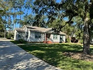 3 bed, 2.0 bath, 1589 sqft, $2,500 — Photo 2