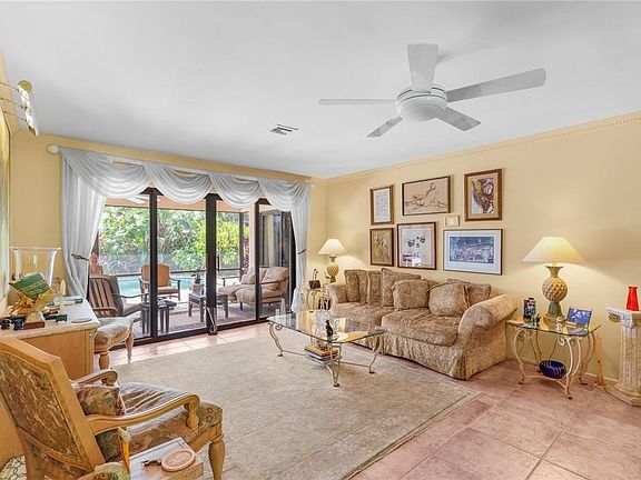5th image of 5450 NE 22nd Avenue