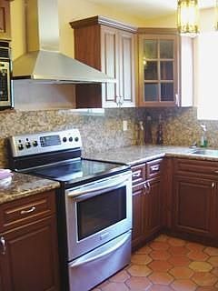 5th image of 140 NE 88th St