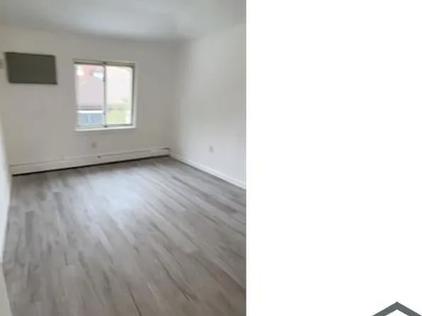 310 Newman Ave #2, Bronx, NY 10473