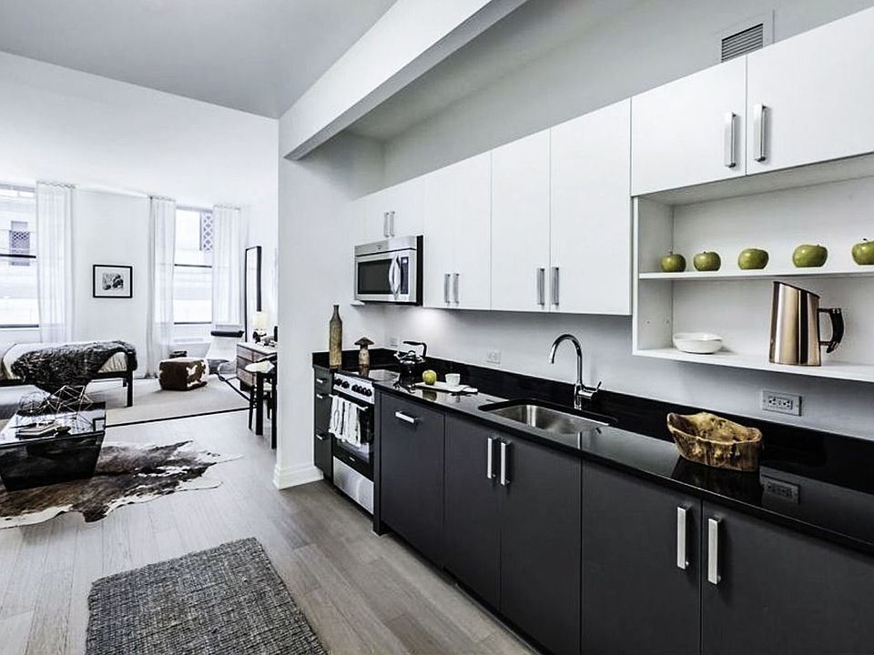 1st image of 70 Pine St APT 1607