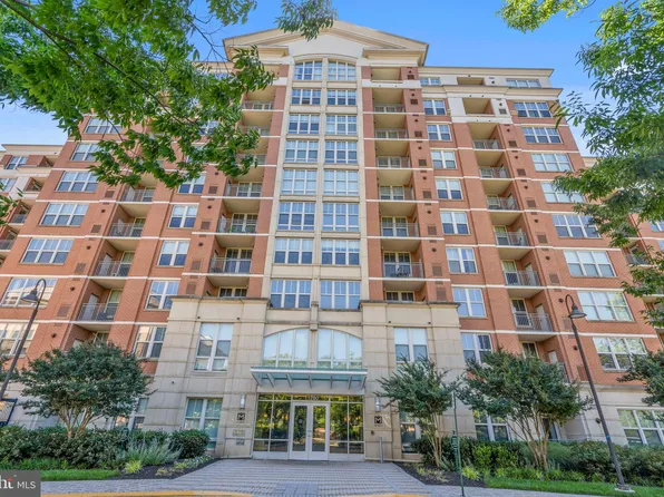 11760 Sunrise Valley Dr APT 113, Reston, VA 20191