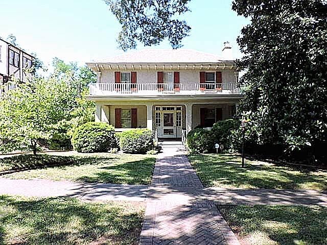 1st image of 113 Hawthorne Dr