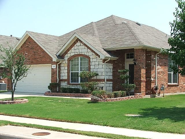 1st image of 1113 Oakridge Dr