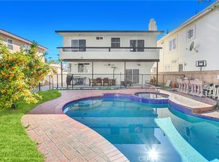 15751 Morrison St, Encino, CA 91436