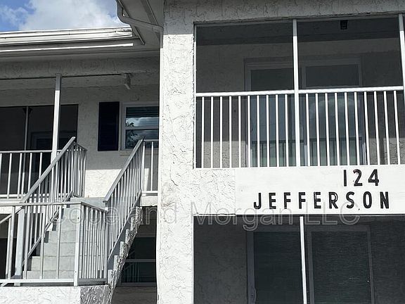 3rd image of 124 N Jefferson Ave APT 4