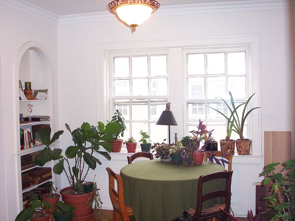 2nd image of 4528 N Wolcott Ave APT 2B