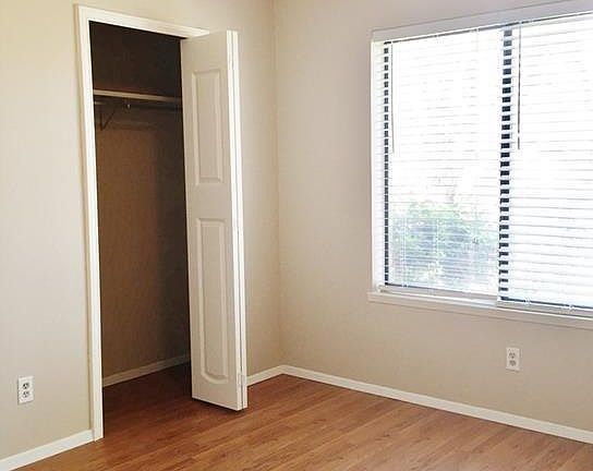 5th image of 2918 Holy Cross Ln