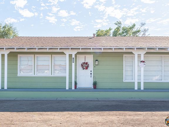 2nd image of 1299 Sandalwood Dr