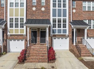 217 Dove Cottage Ln, Cary, NC 27519