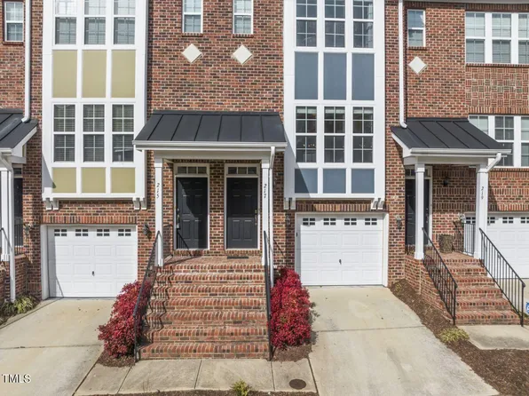 217 Dove Cottage Ln, Cary, NC 27519