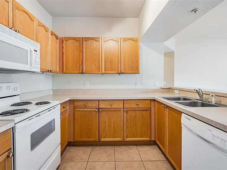 5125 Palm Springs Blvd #8203 — Photo 11