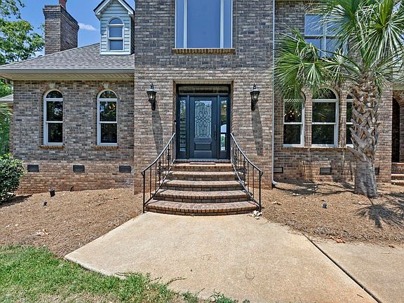 5th image of 140 Woodbridge Dr